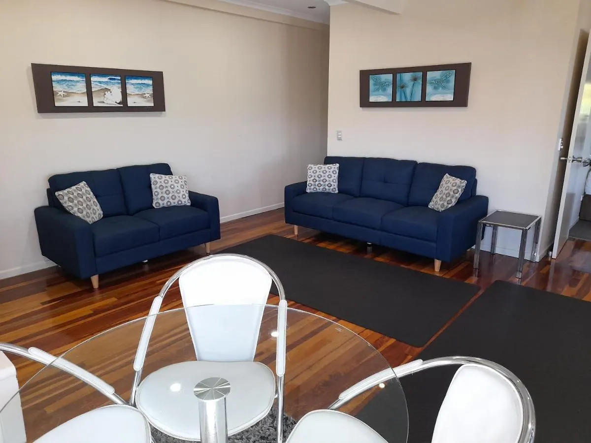 Airlie Apartments Airlie Beach 3*,  Australia