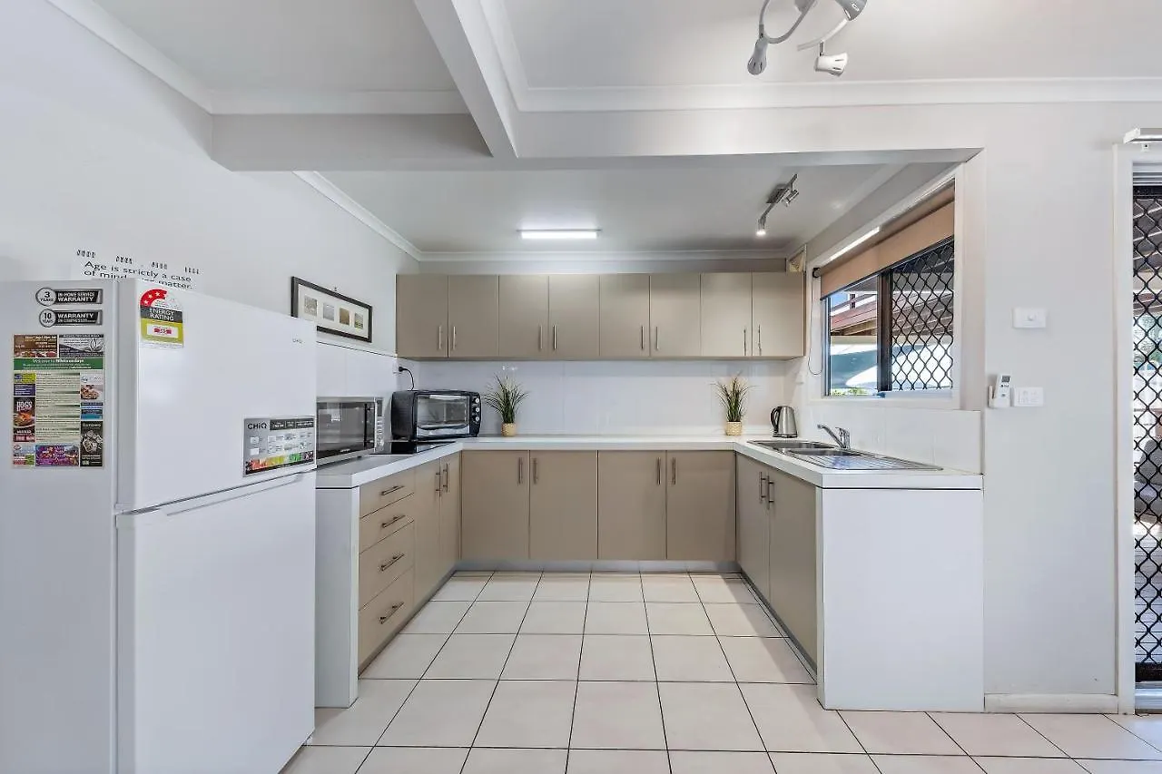 Aparthotel Airlie Apartments Airlie Beach