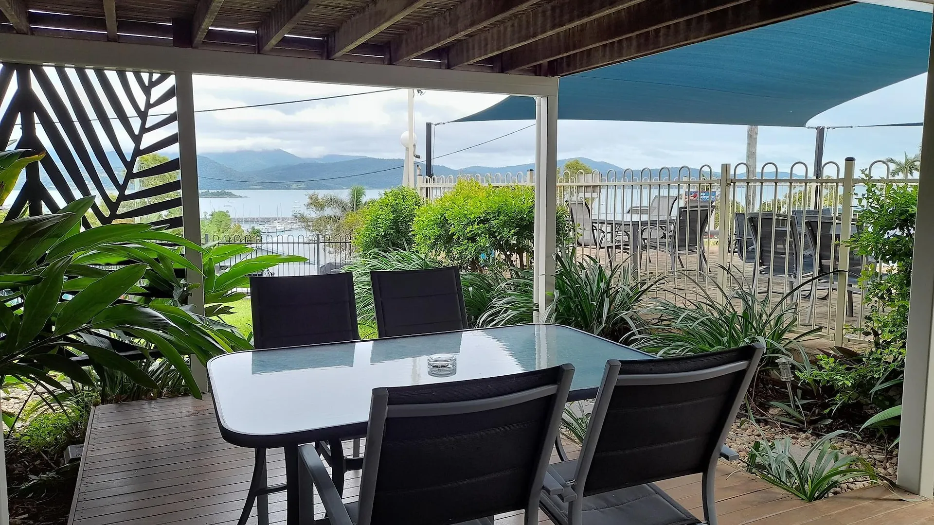Aparthotel Airlie Apartments Airlie Beach