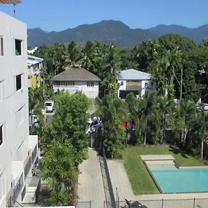 Edge Aparthotel Cairns