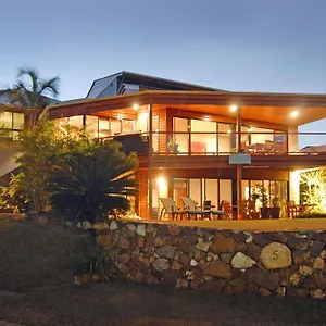 Bed & Breakfast Airlie Waterfront Bed & Breakfast, Airlie Beach